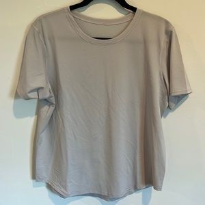 Lululemon tee